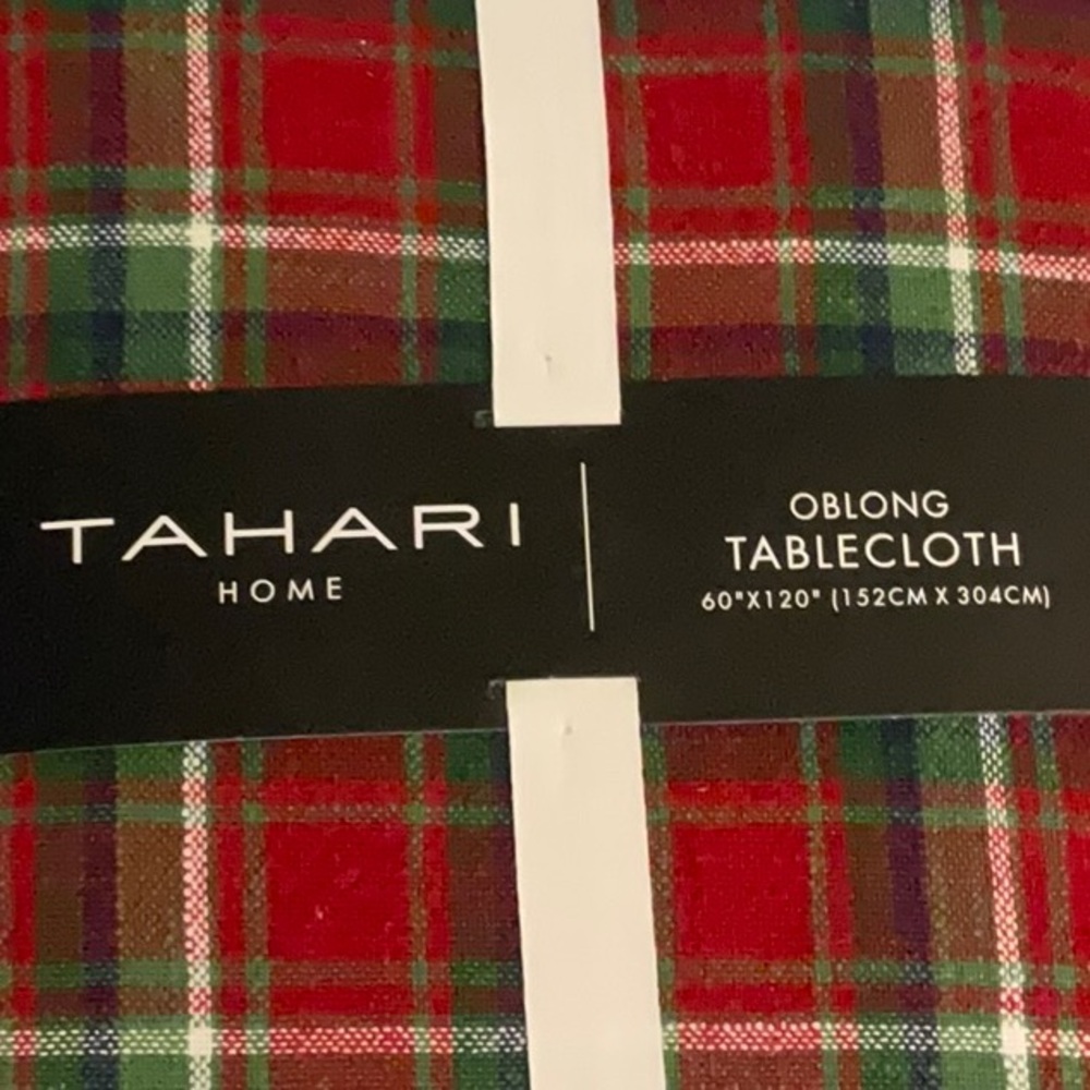 Tahari Home Plaid Oblong Tablecloth 60x120 Seats 10-12 100% Cotton NWT